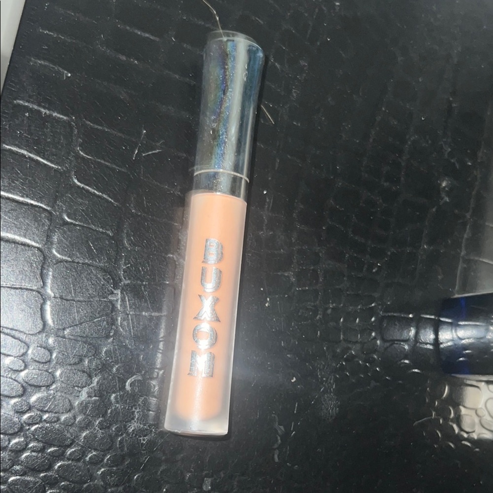 Buxom Cream Lip Balm Gloss shade peach daquiri 🍑